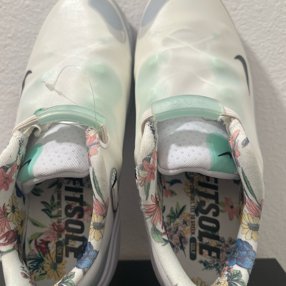 Nike White Golf Sneakers with Floral Trim - Picture 5 of 6